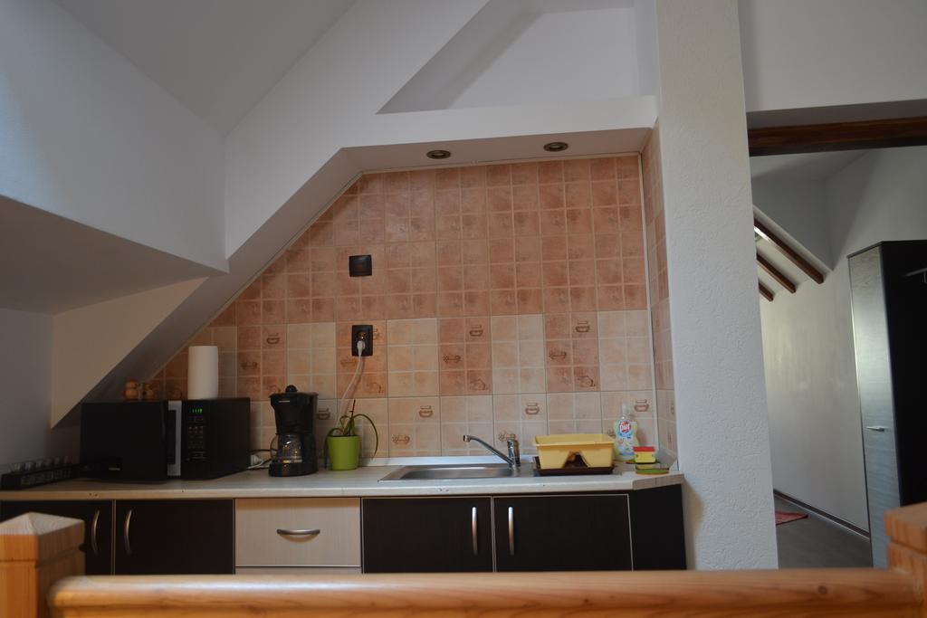 Apartamento Mansarda Maradu Sinaia Habitación foto