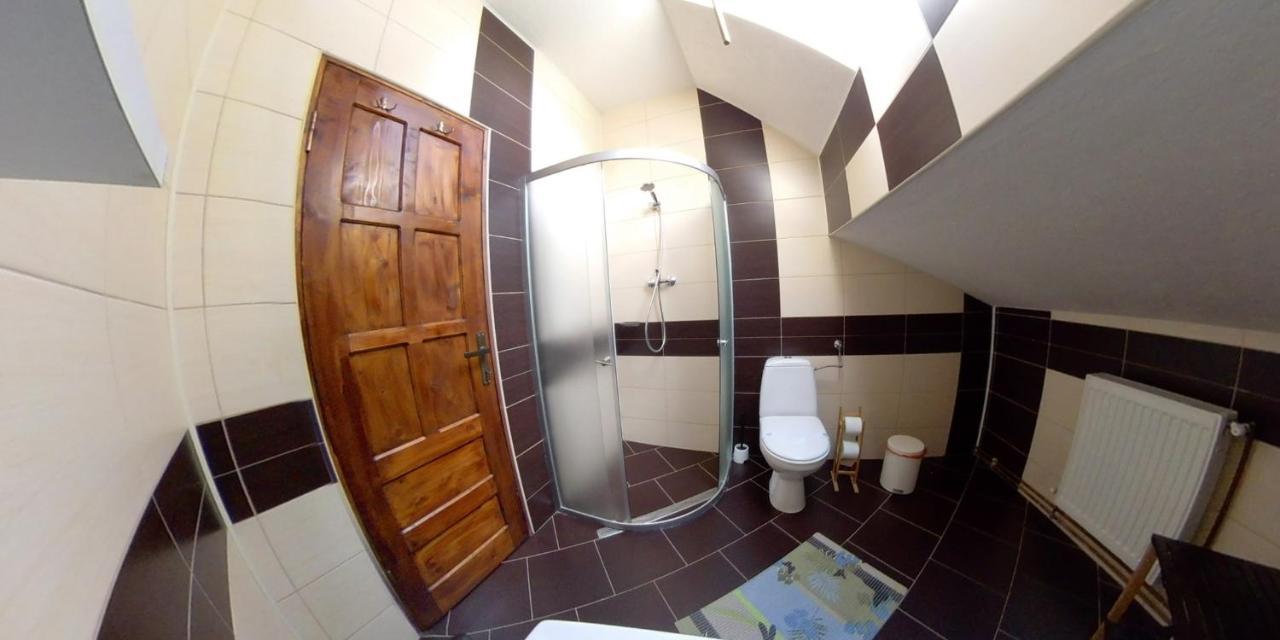Apartamento Mansarda Maradu Sinaia Habitación foto